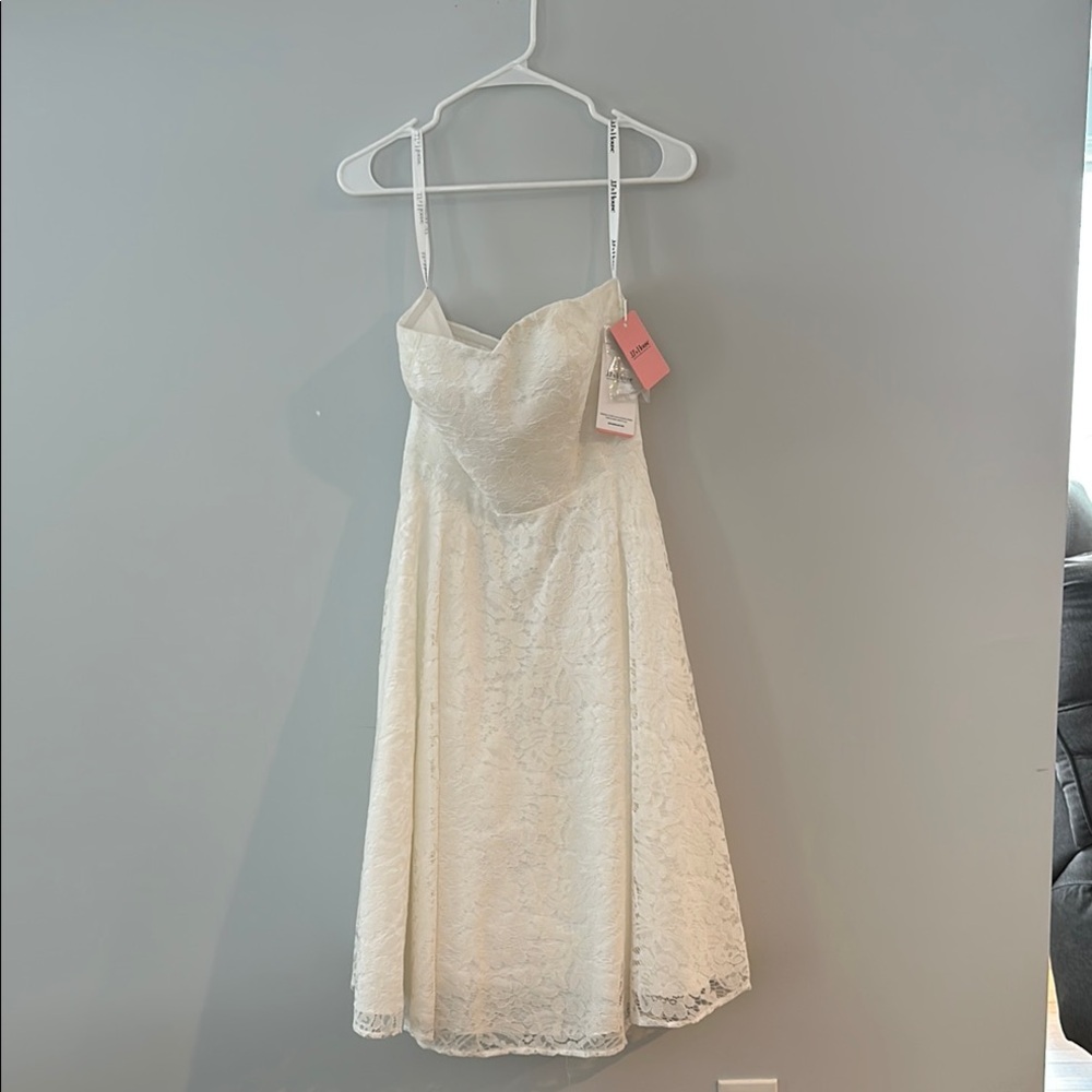 Elegant White Lace Dress